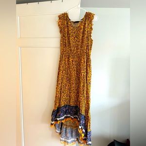 Pretty Garden size XL midi dress.